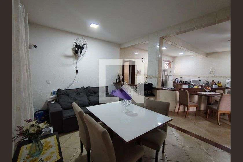 Furnished house with 5 bedrooms and 631 m² — photo 18