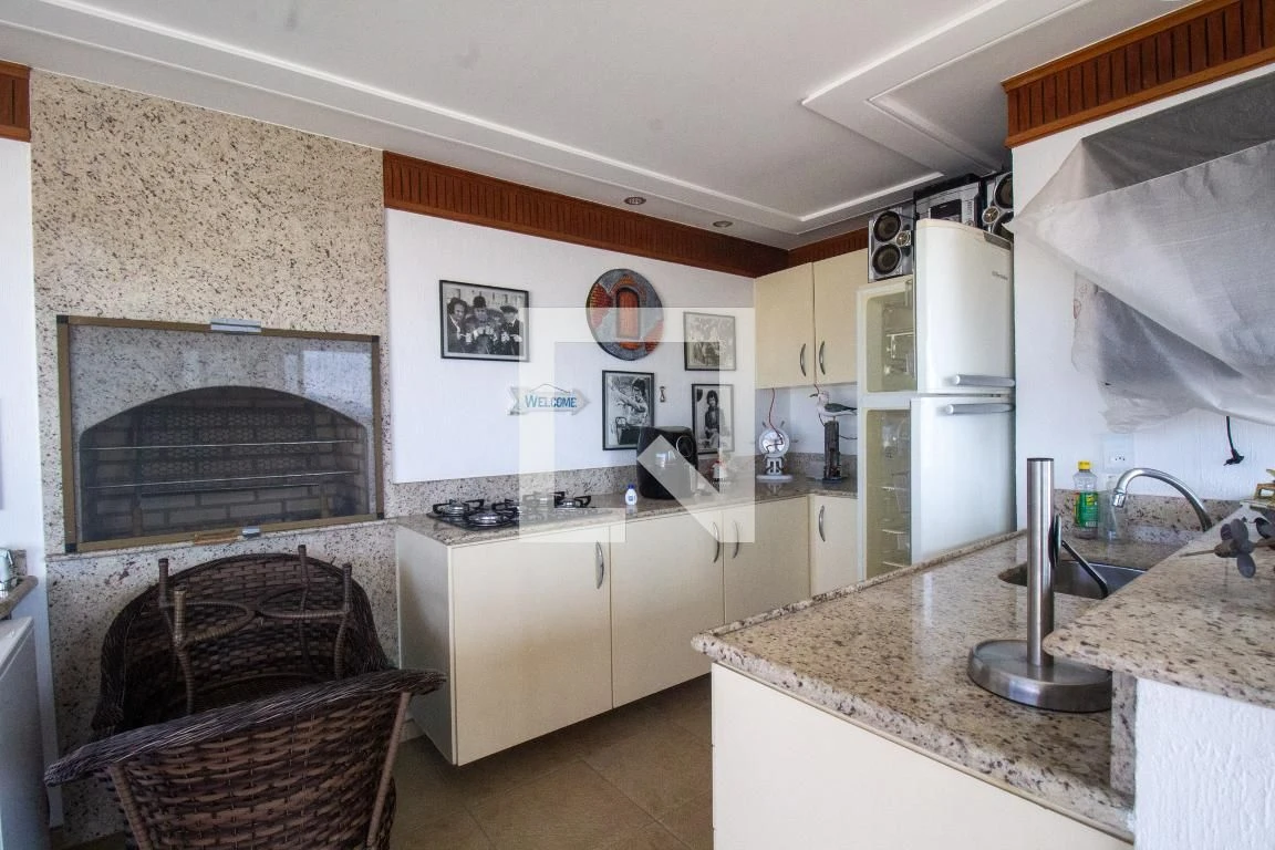 Apartamento mobiliado com 4 quartos e jacuzzi no prédio — photo 70