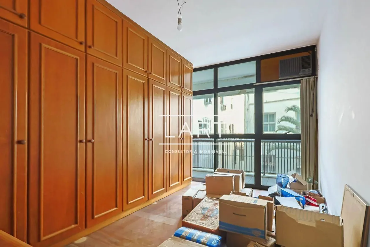 Apartamento com 4 dormitórios e 3 banheiros, 262 m² — photo 8