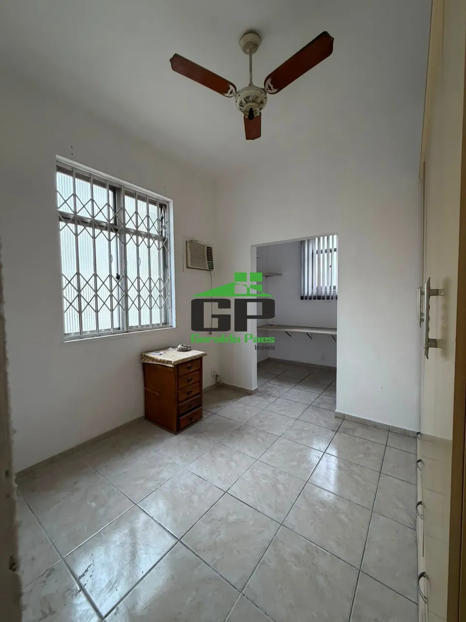 2-bedroom unfurnished rental apartment with parking — photo 14