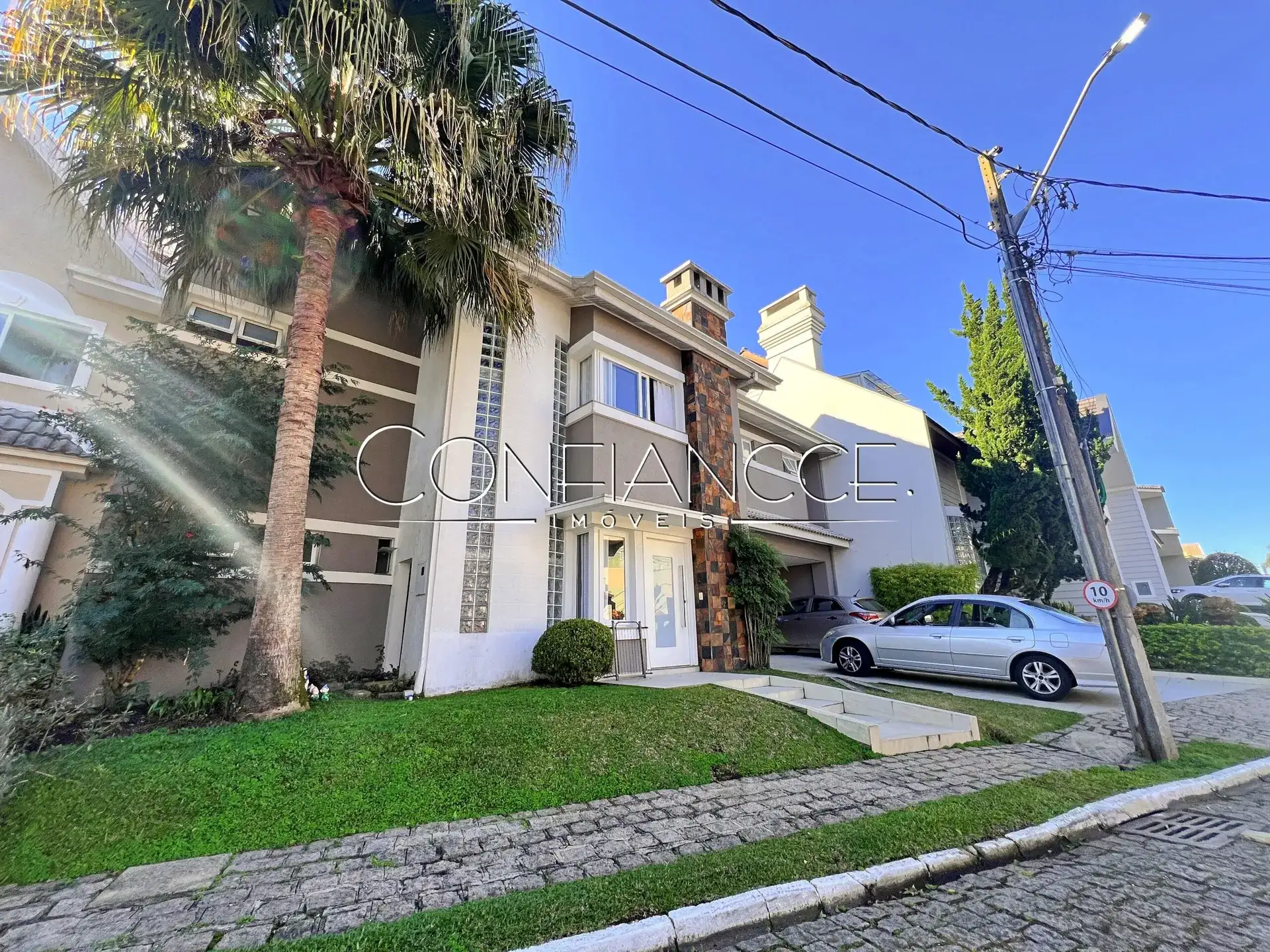 Casa em condomínio com 4 quartos e 6 banheiros — photo 24