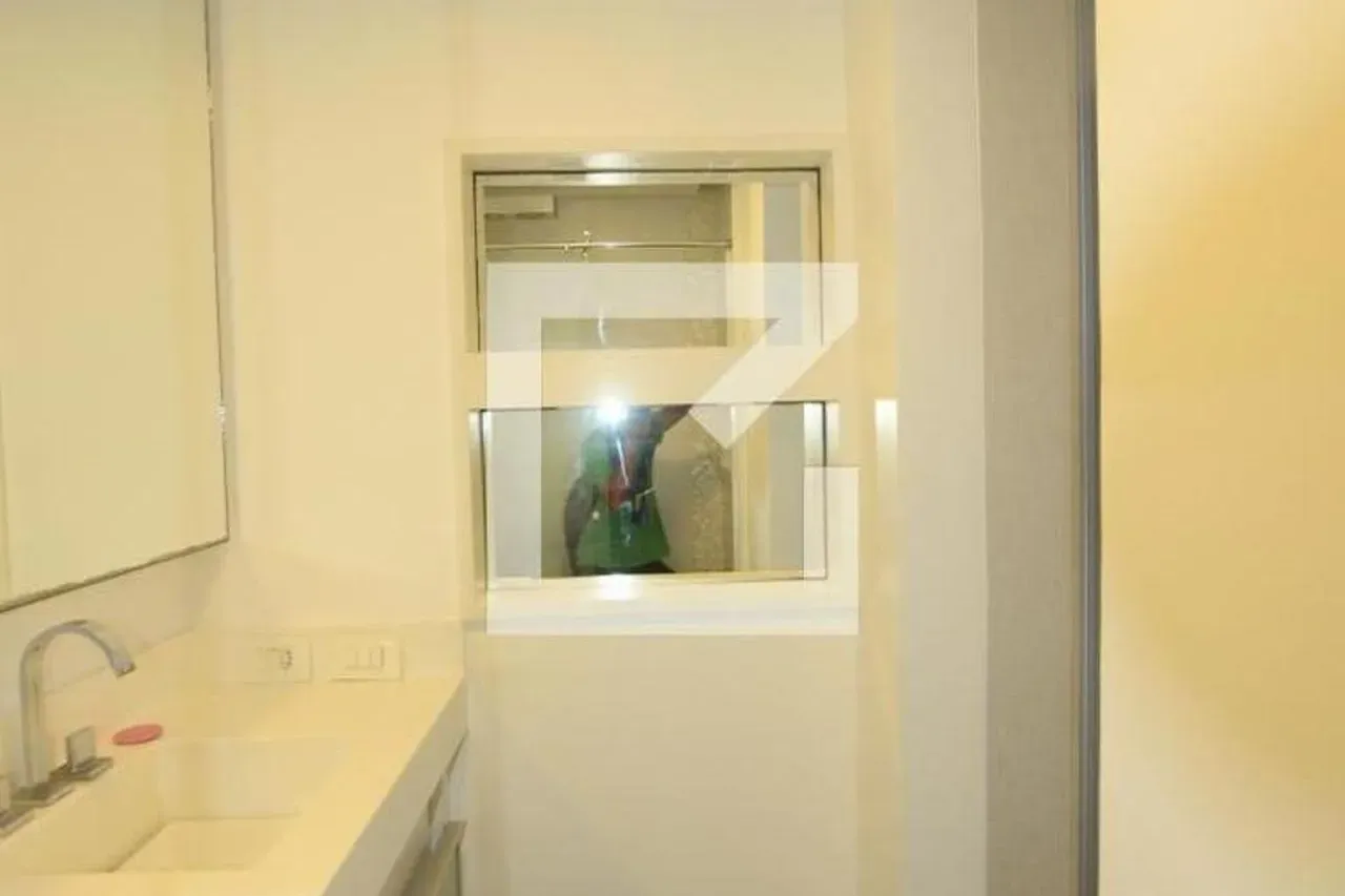 Apartment on the 13th floor with a grill on the balcony — photo 30