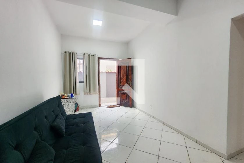 2-bedroom house, 1 with its own bathroom, 98 m²