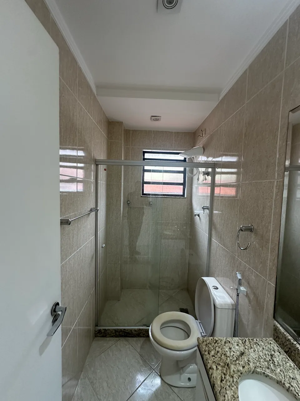 Unfurnished duplex house with 2 bedrooms and 2 baths — photo 7