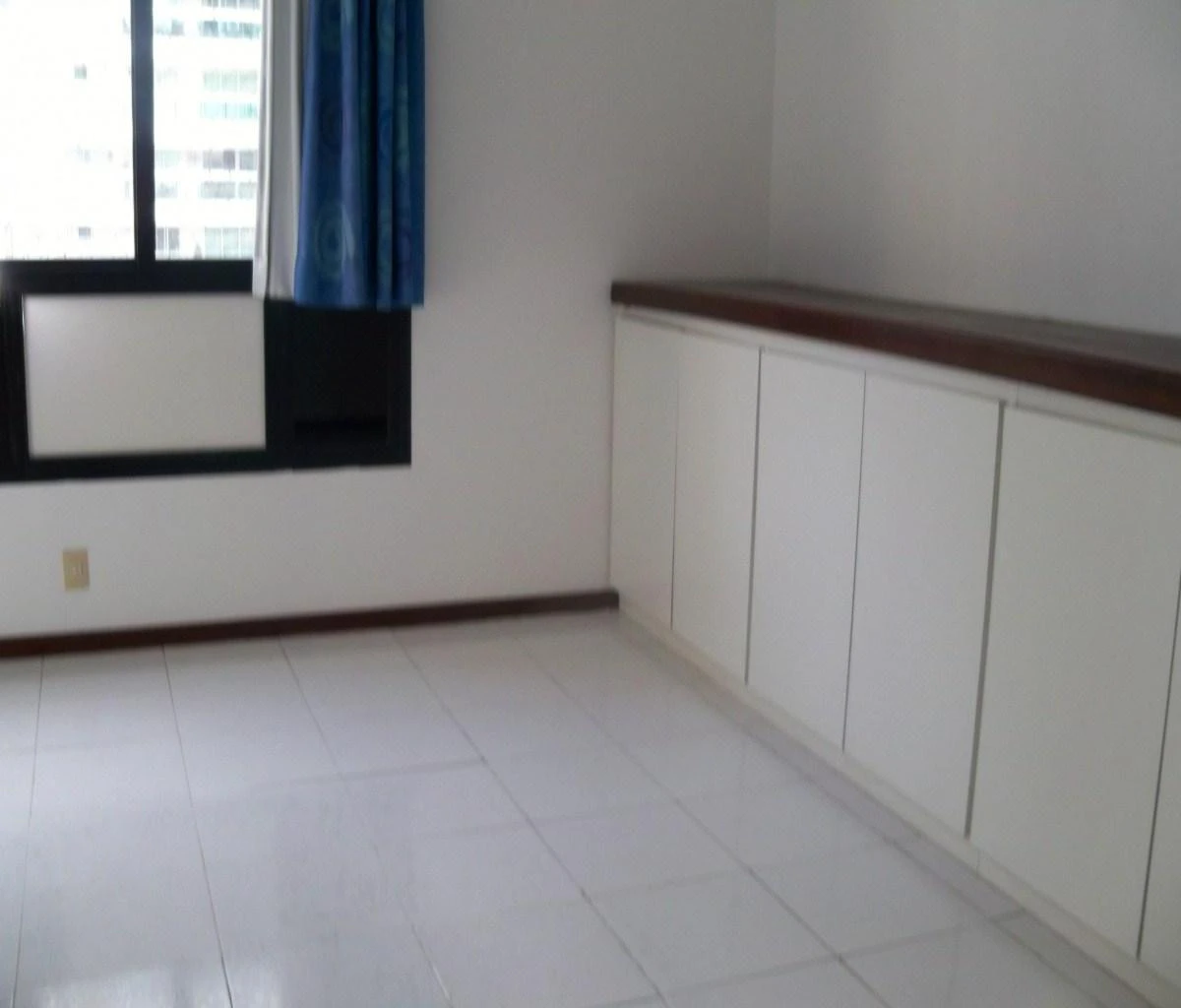 Apartamento sem mobília com 4 quartos e 3 banheiros — photo 21