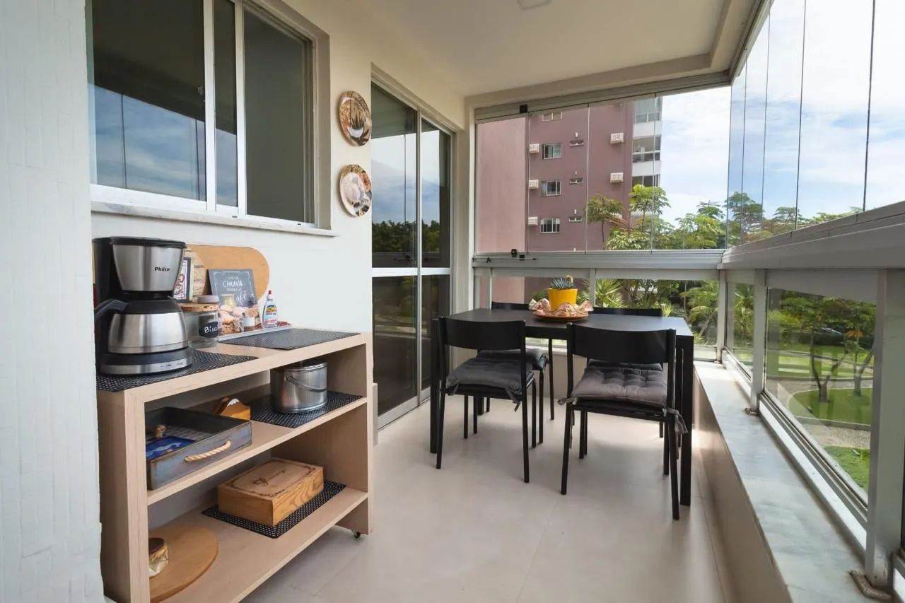 2-bedroom apartment with a glass-enclosed balcony — photo 16