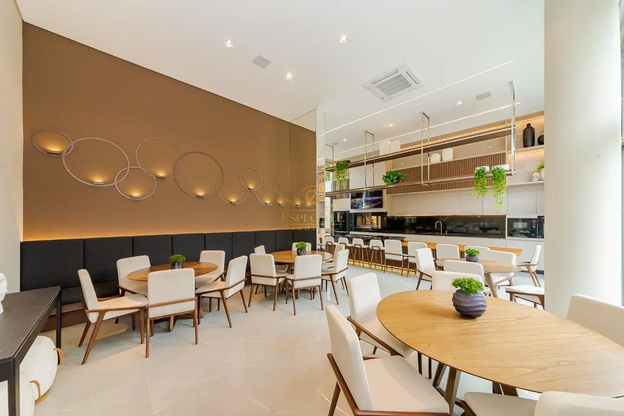 Furnished 186 m² apartment with 3 en-suite bedrooms — photo 23