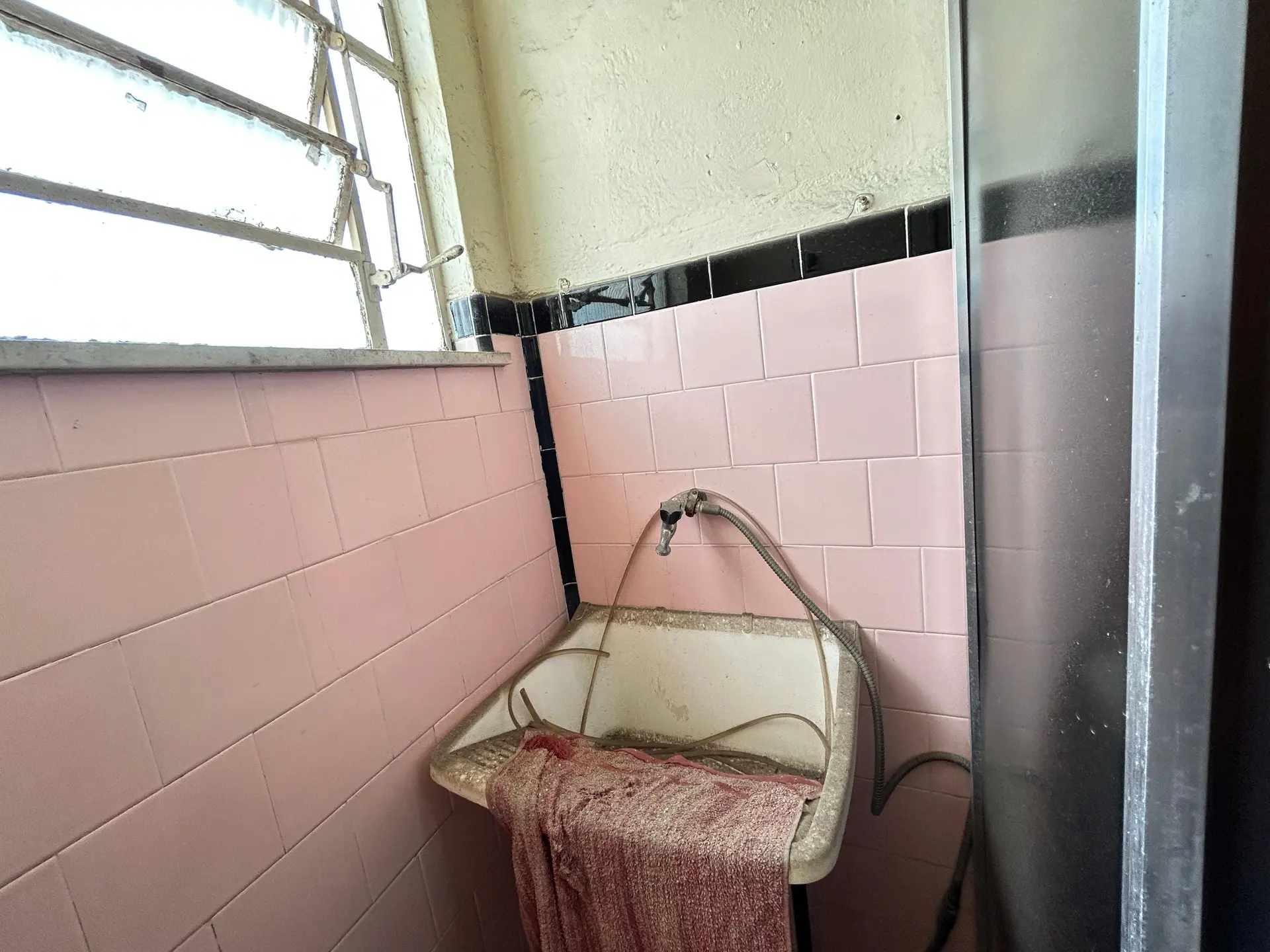 Apartamento sin amueblar con 1 dormitorio y suelo cerámico — photo 18