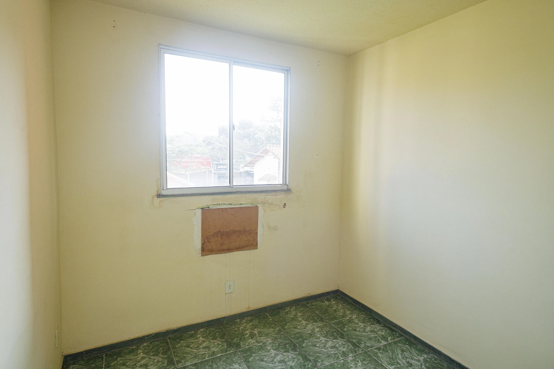 Unfurnished apartment with 2 bedrooms and 1 parking space — photo 12