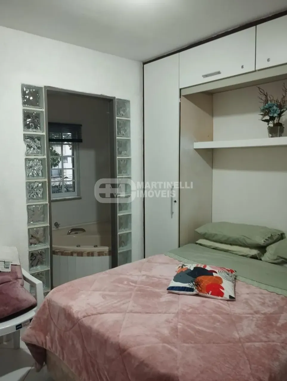 Apartamento vazio com 2 quartos, vaga e varanda envidraçada — photo 8