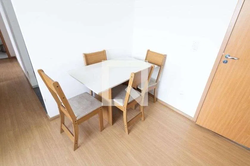 2-bedroom apartment with wood or laminate floors — photo 10