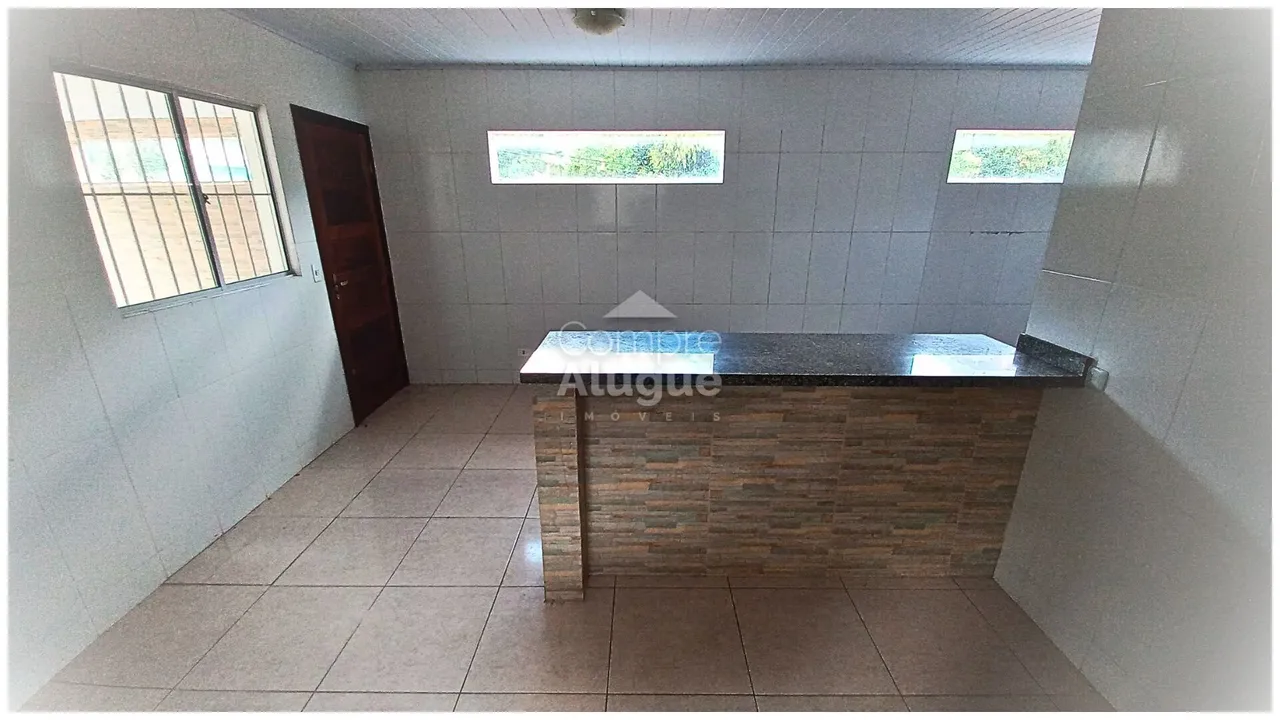 Casa con 3 dormitorios y rincón de cocina compacto — photo 8