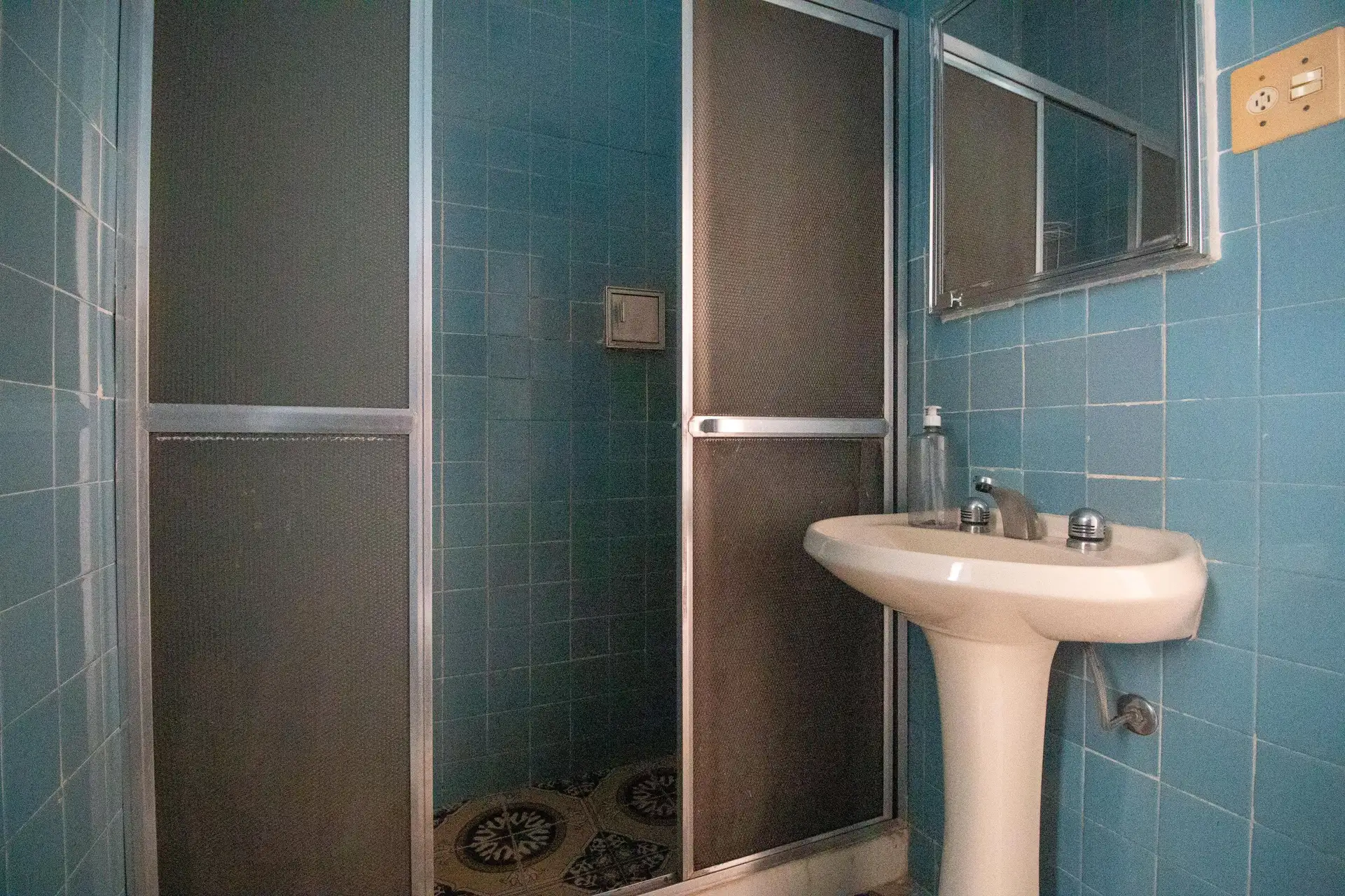 Квартира з 3 спальнями та заскленим балконом — photo 28
