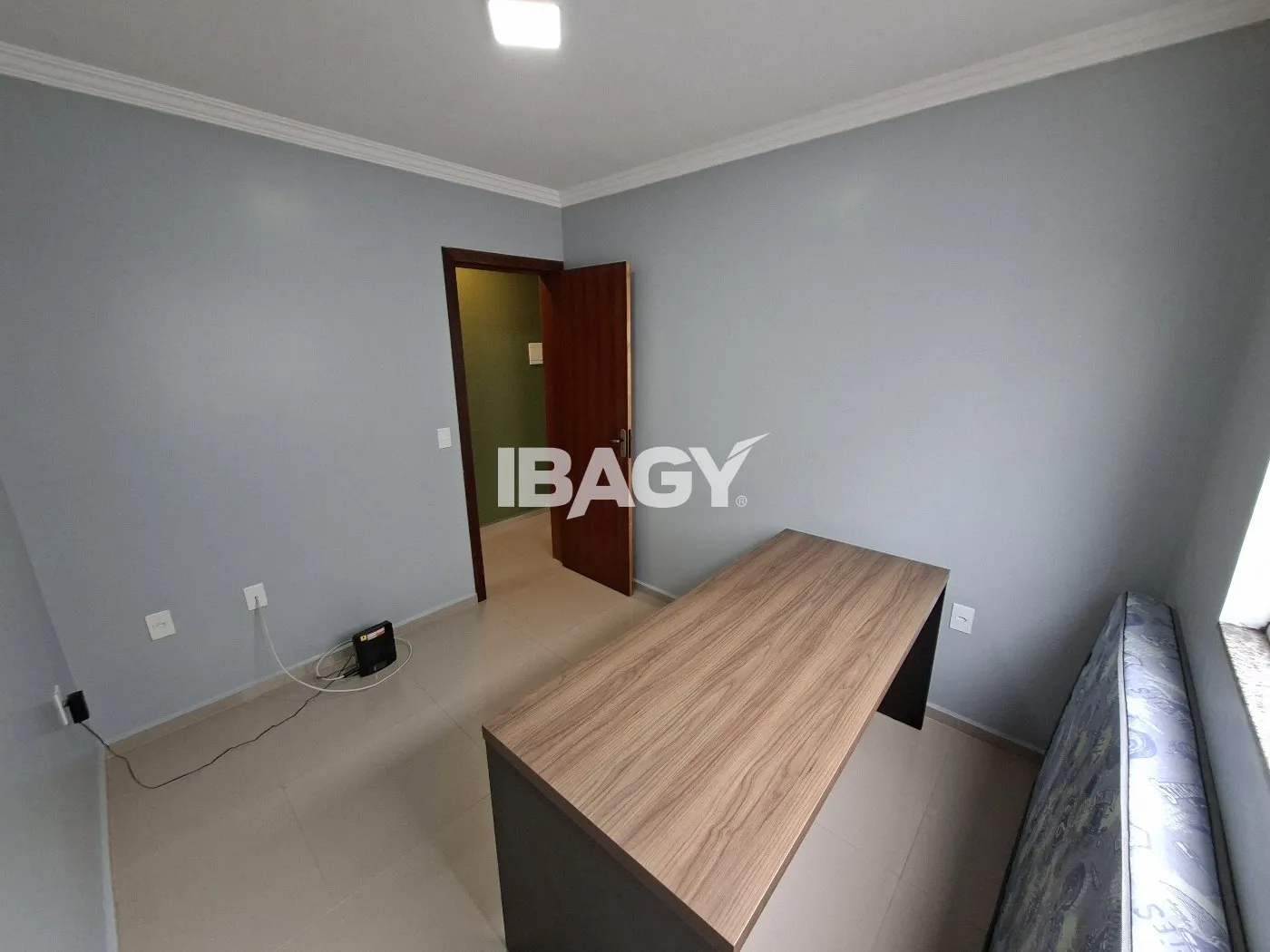 Home office in a 2-bedroom apartment, 50 m² — photo 13