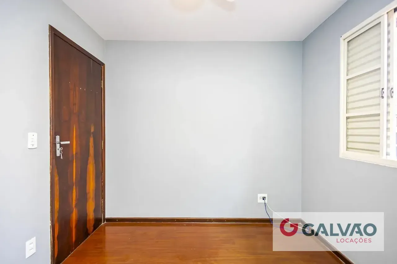 Two-story house with fitted kitchen and 2 parking spots — photo 15