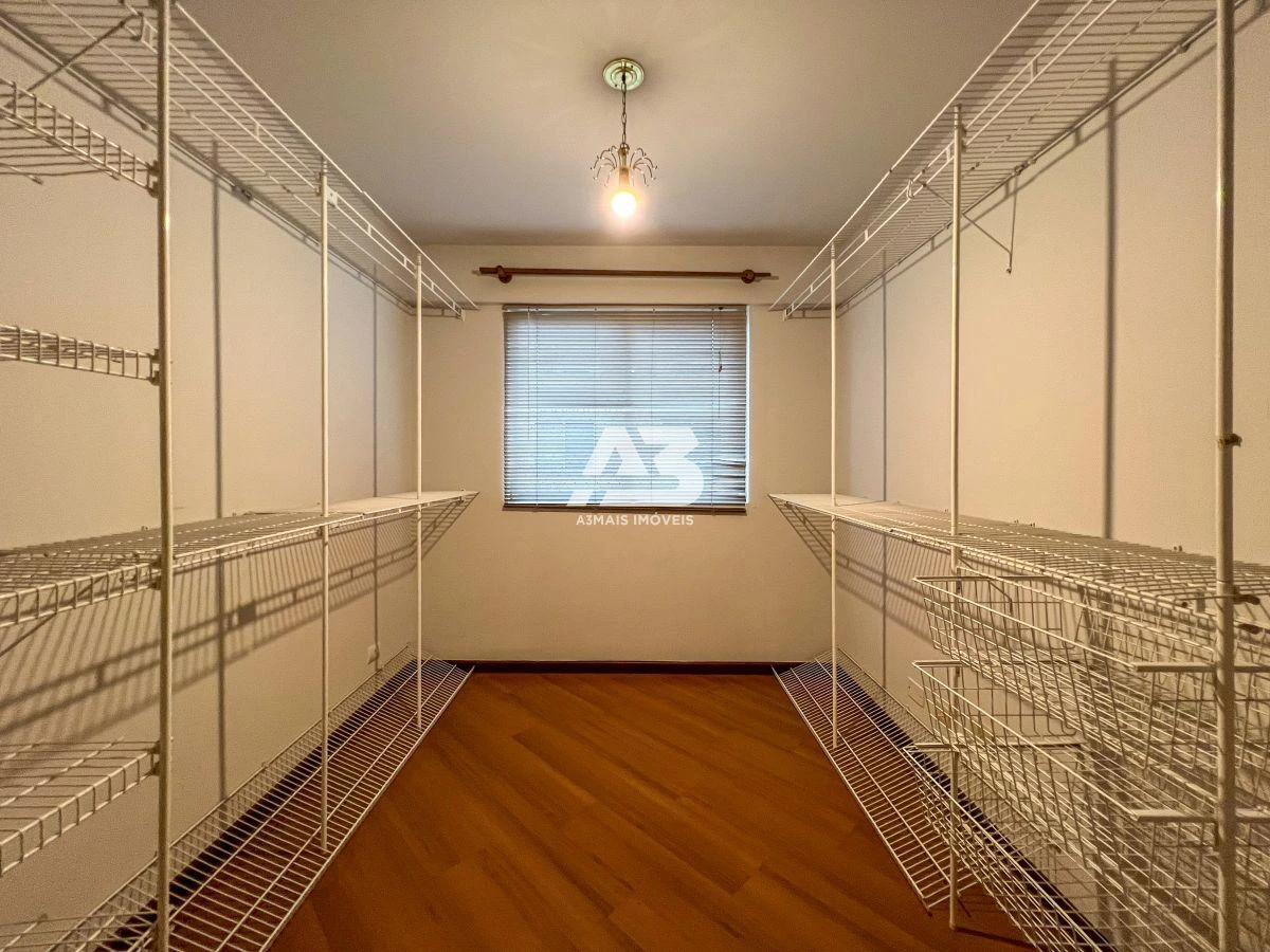 Vestidor y 2 dormitorios: departamento de 139 m² — photo 15