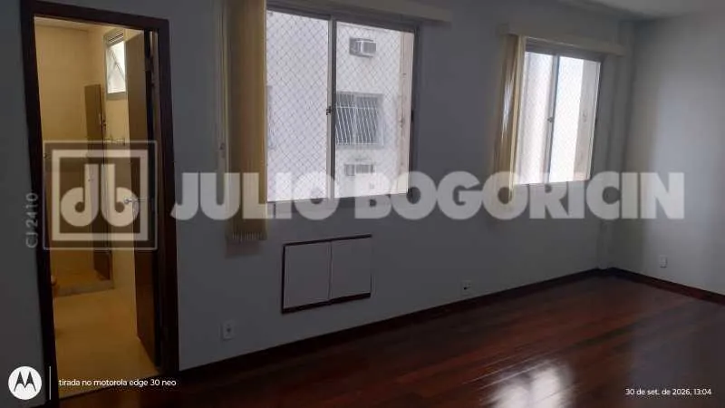 Apartment on the 2nd floor with wood or laminate floors — photo 23
