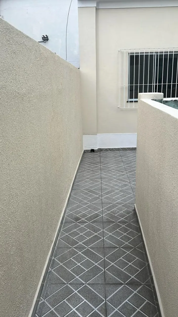Casa sin amueblar con 2 dormitorios y balcón — photo 6