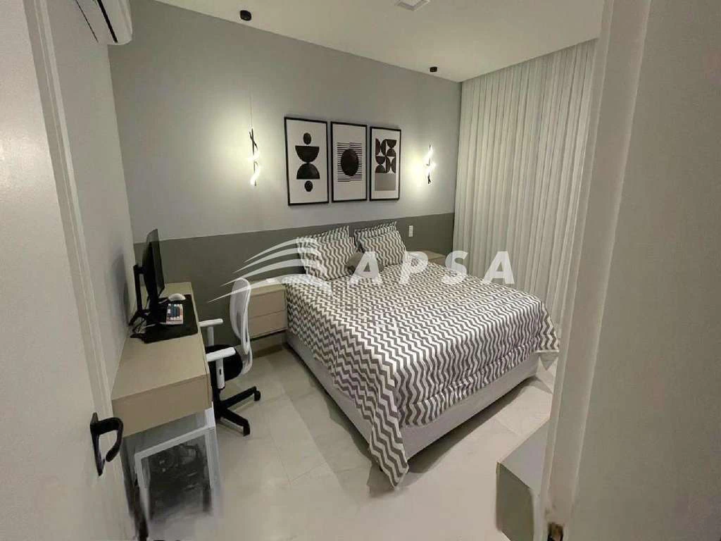 Furnished triplex house with 490 m², 5 en-suite rooms — photo 18