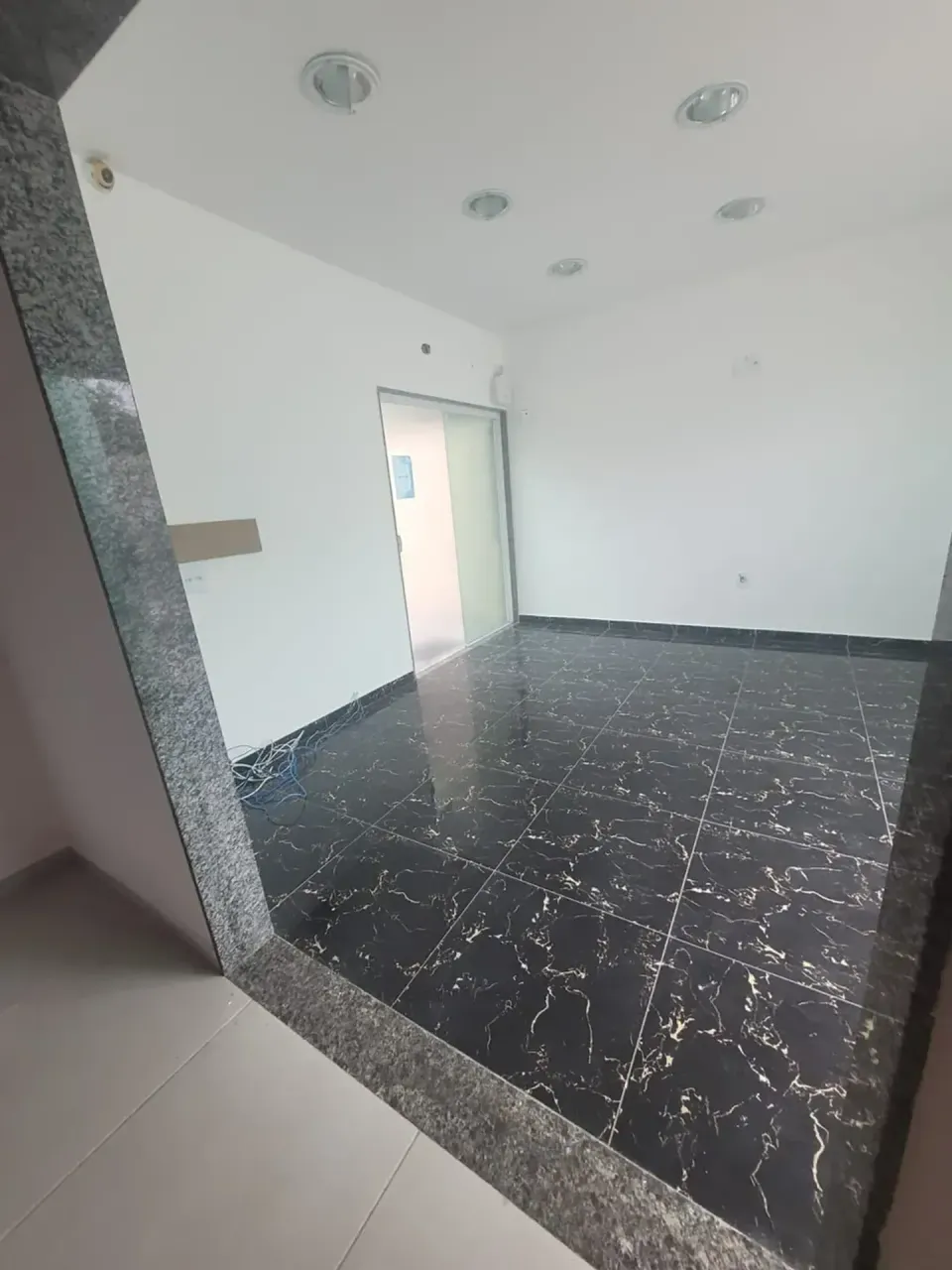 House with 5 bedrooms and a separate closed kitchen — photo 6