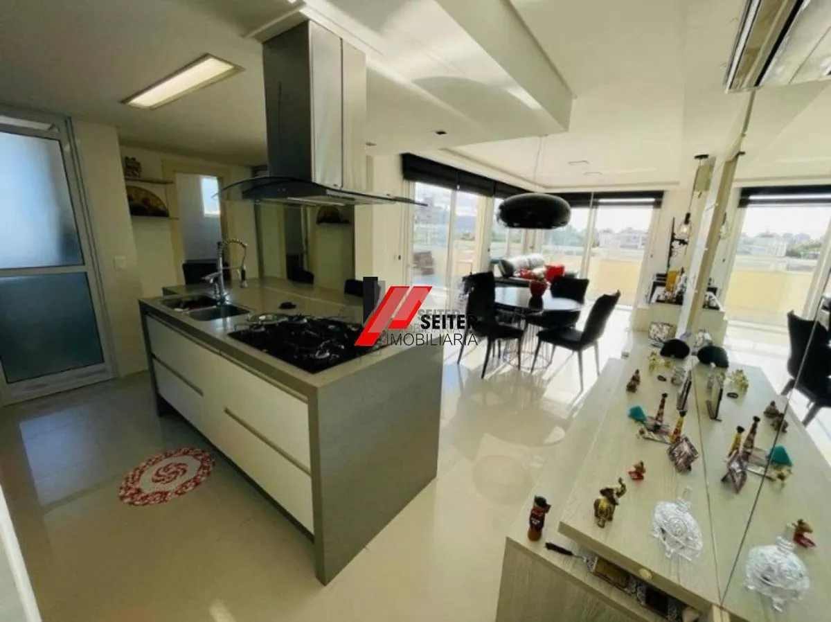 Меблированная квартира 227 м² с встроенным грилем на балконе — photo 2