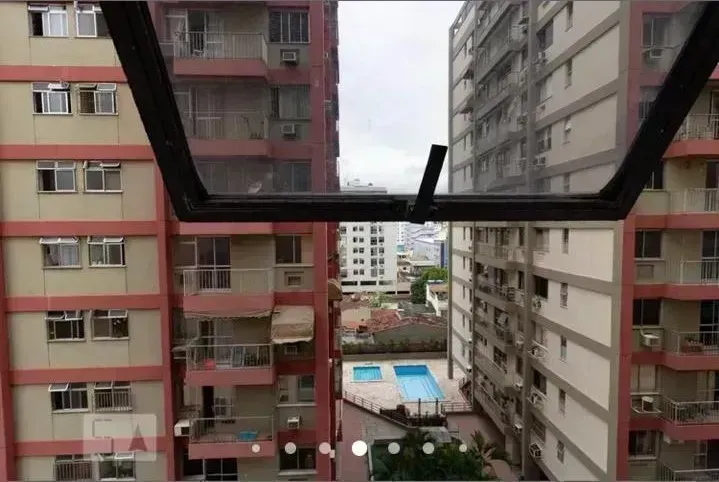 Apartamento de 2 quartos com cozinha fechada e jardim privativo — photo 3