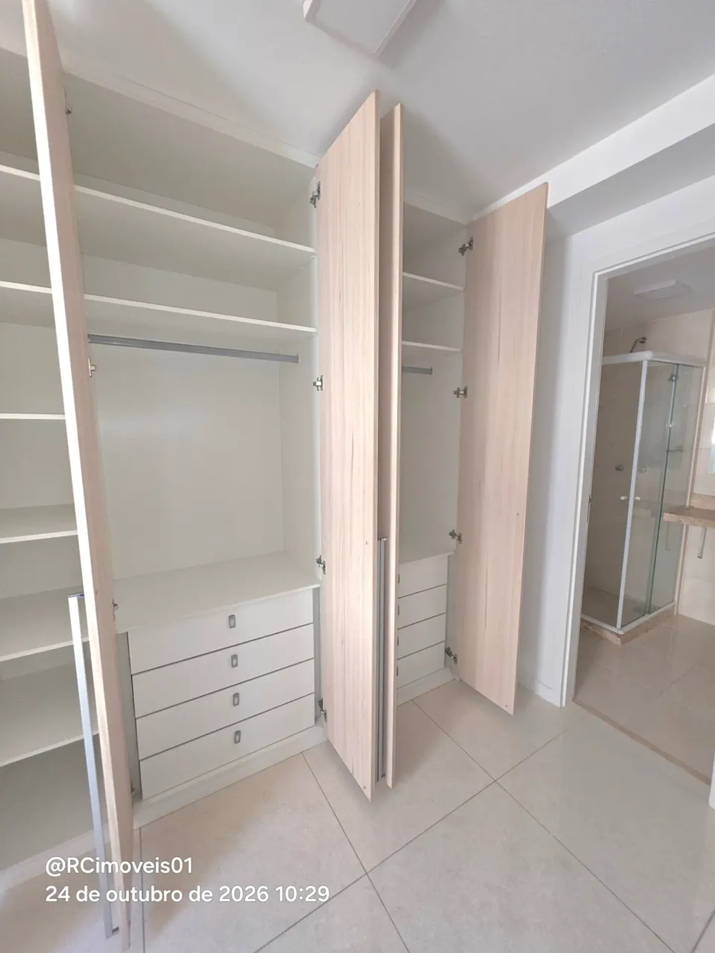 Apartment, 77 m², with a grill on the balcony — photo 43