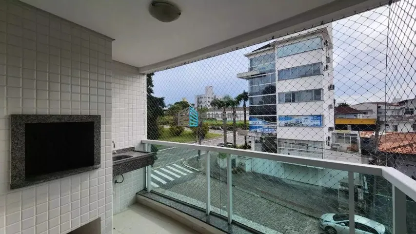 2-bedroom apartment with a grill on the balcony — photo 9