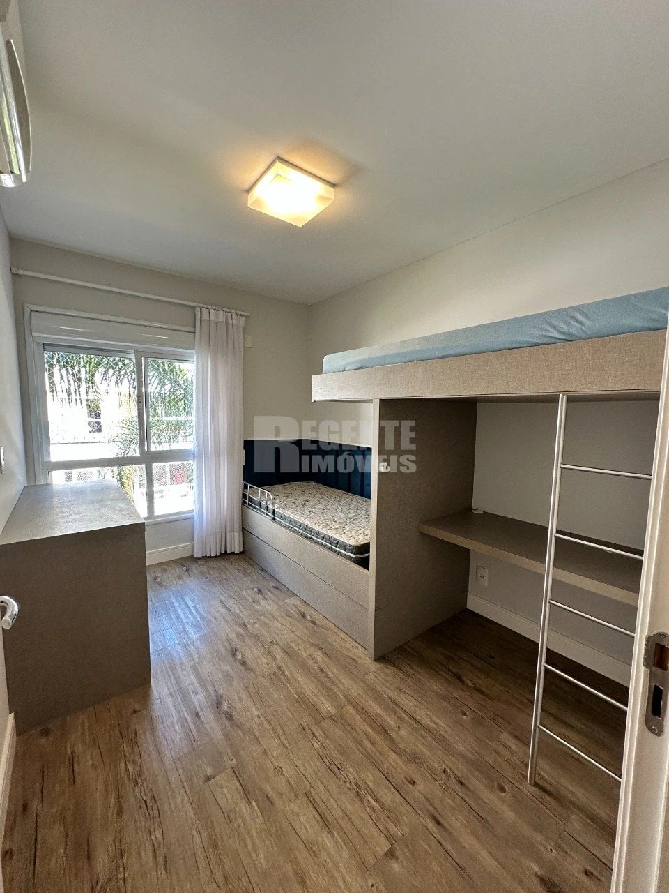 Furnished apartment, 87 m², with a grill on the balcony — photo 5