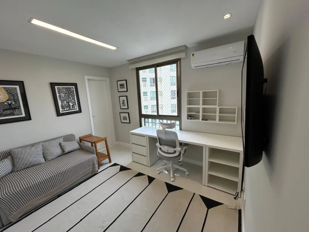 179 m² furnished apartment with 3 en-suites and 4 baths — photo 32