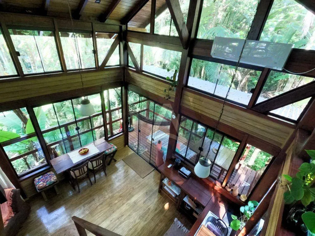 Furnished house with 6 bedrooms and a gas open-plan kitchen — photo 32