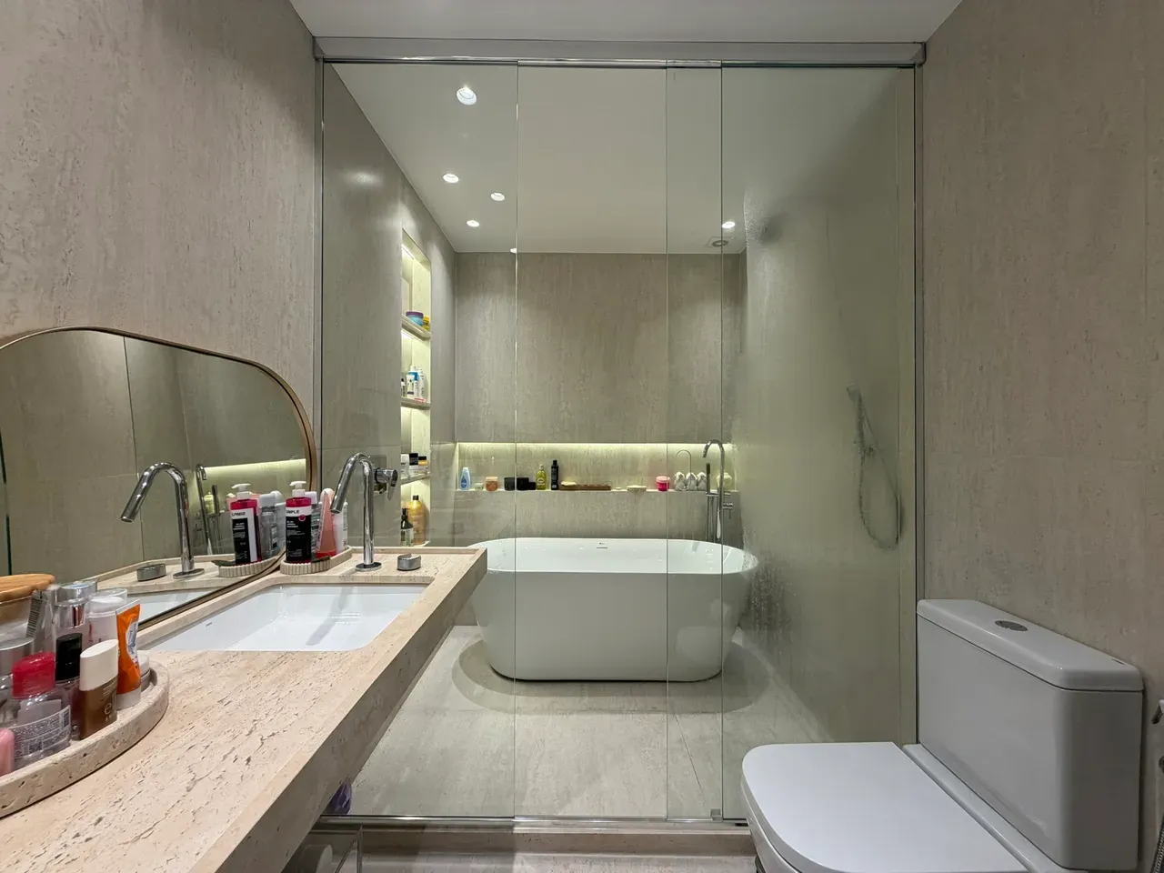 4 quartos e jacuzzi: apartamento de 231 m² — photo 49