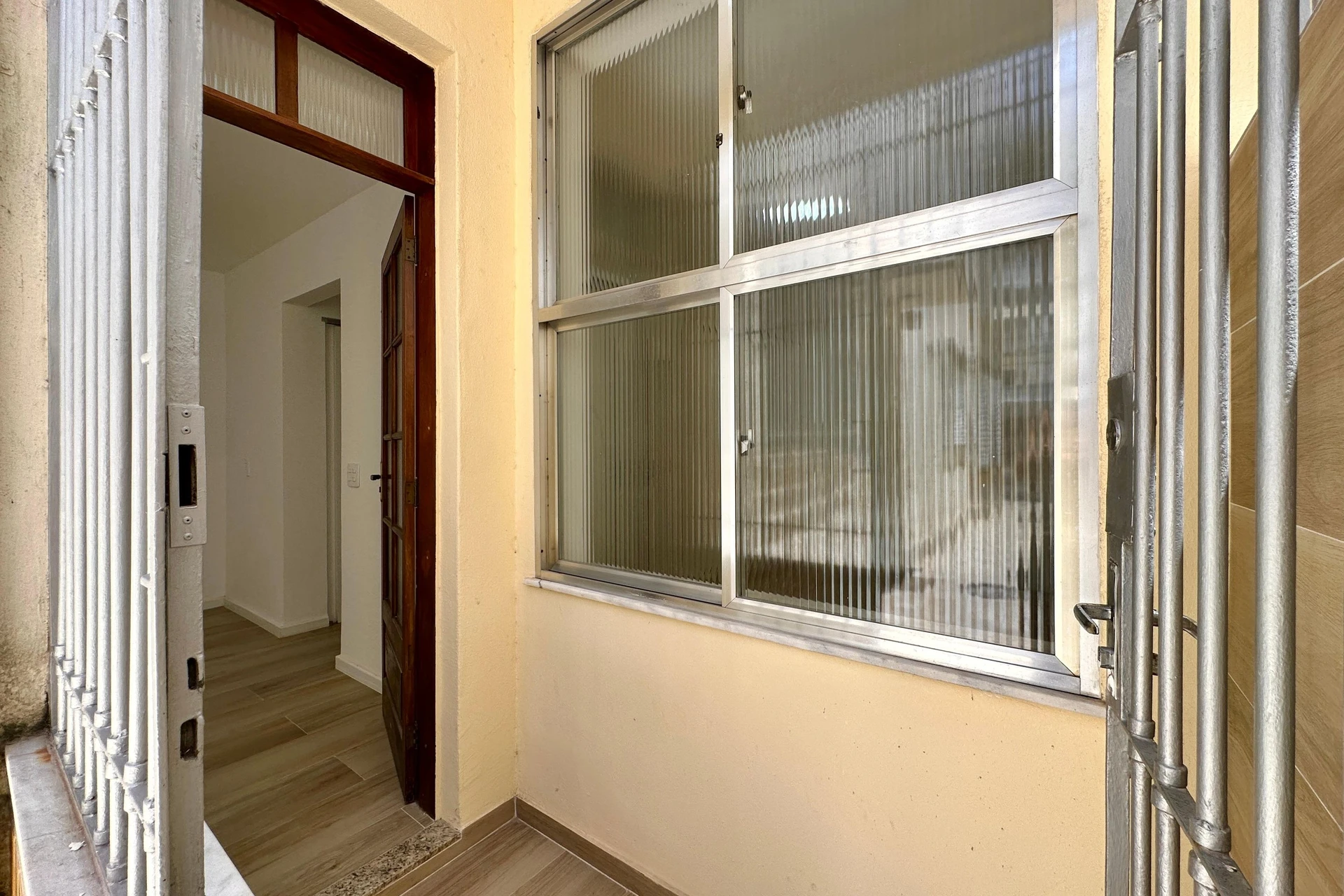 2-bedroom rental apartment with 1 total bathroom — photo 30