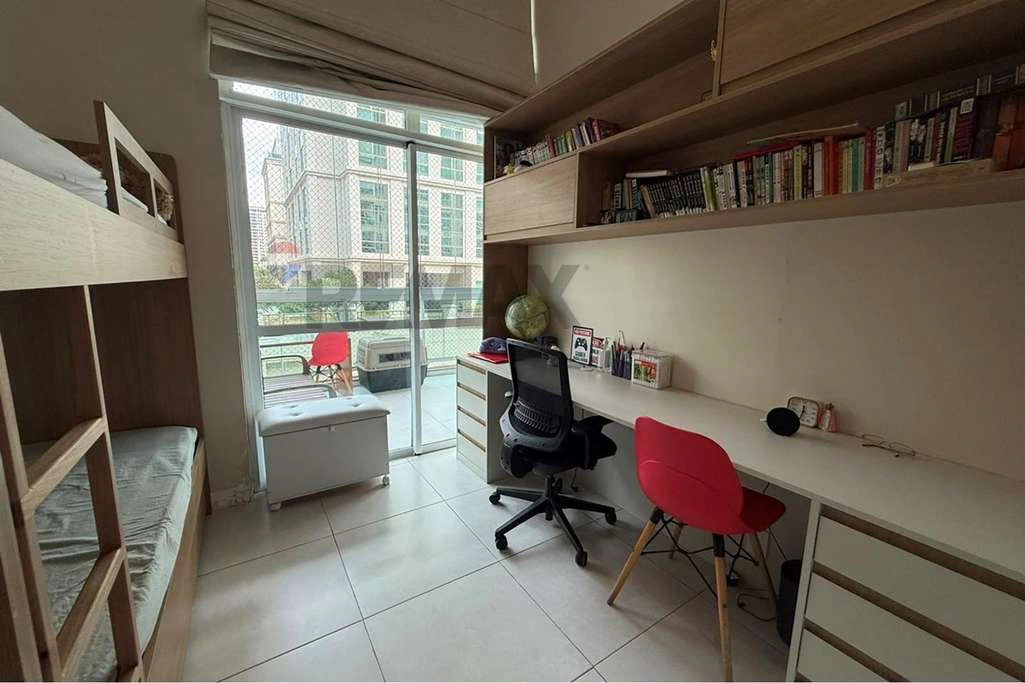 Furnished 2-bedroom apartment with 2 parking spots — photo 3