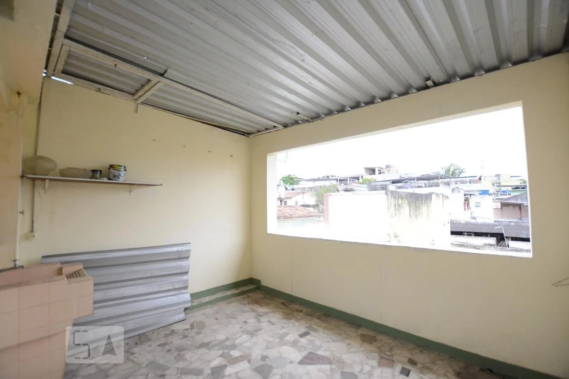 3-bedroom apartment with a glass-enclosed balcony — photo 7
