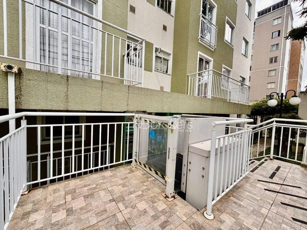 2-bedroom apartment with a washing machine in Curitiba — photo 20