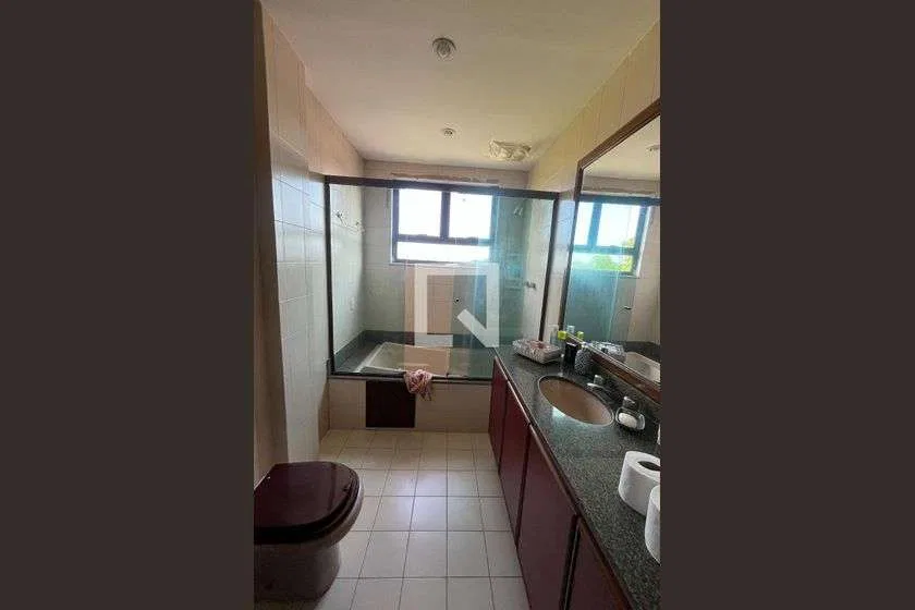 3-bedroom apartment with 2 parking spots and 184 m² — photo 18