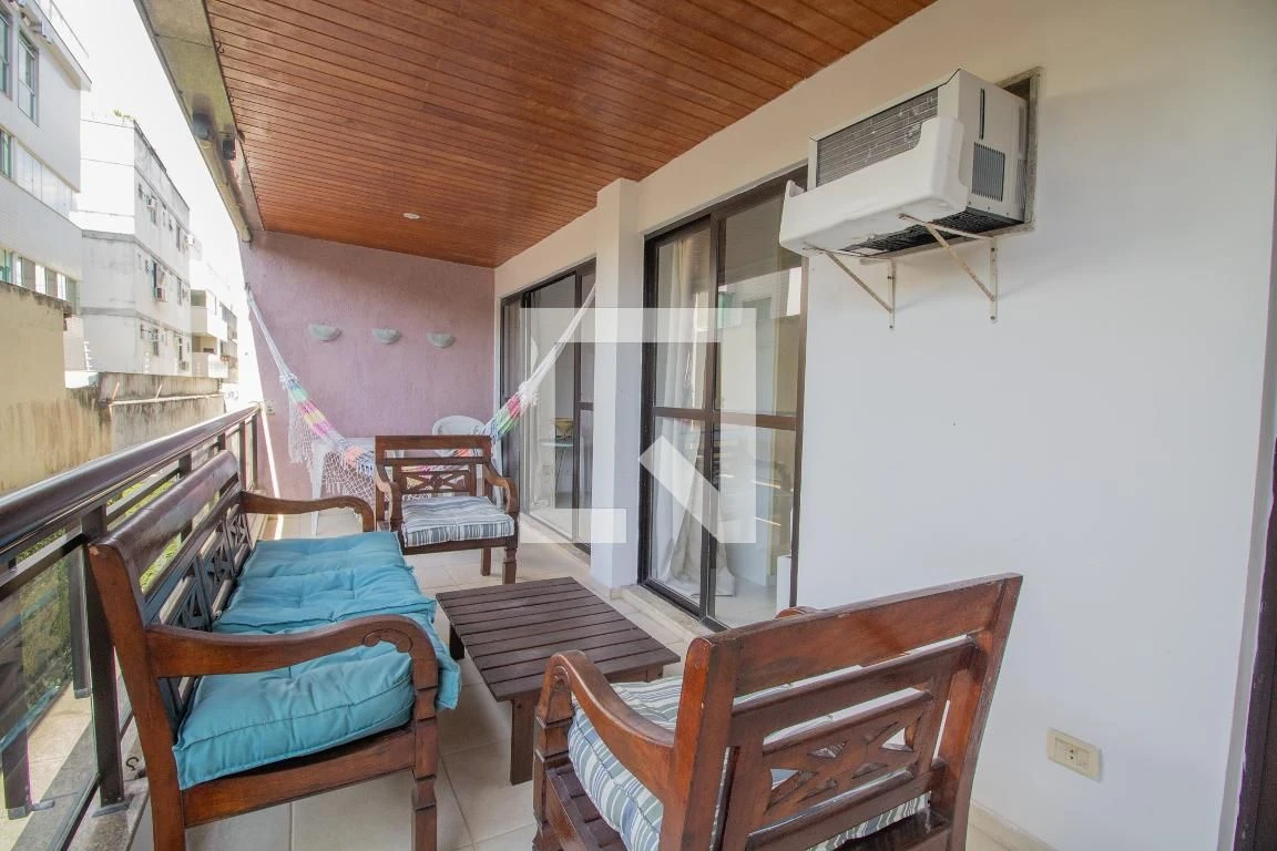 Furnished apartment with 2 bedrooms and 2 bathrooms — photo 27
