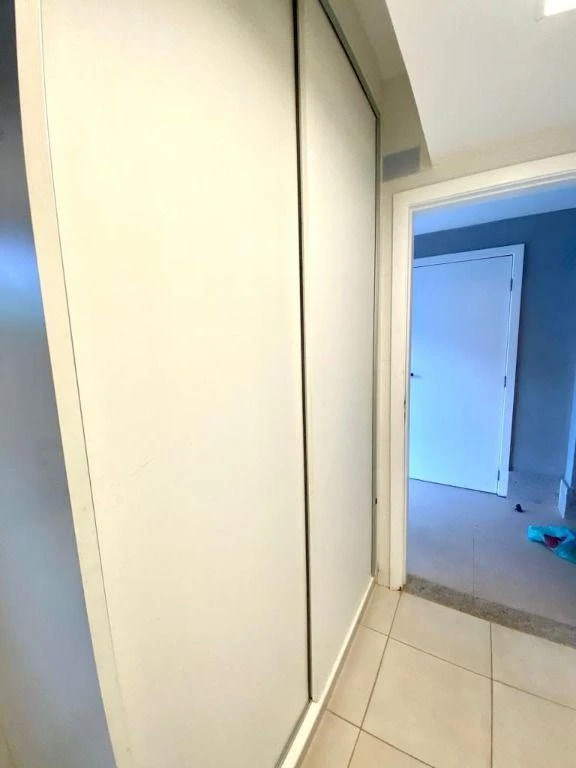 Furnished penthouse with balcony and open-plan kitchen — photo 44