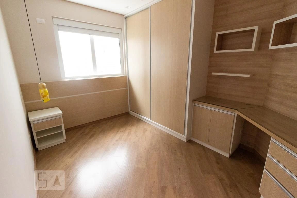 Bathtub in a 4-bedroom apartment, 255 m² — photo 4