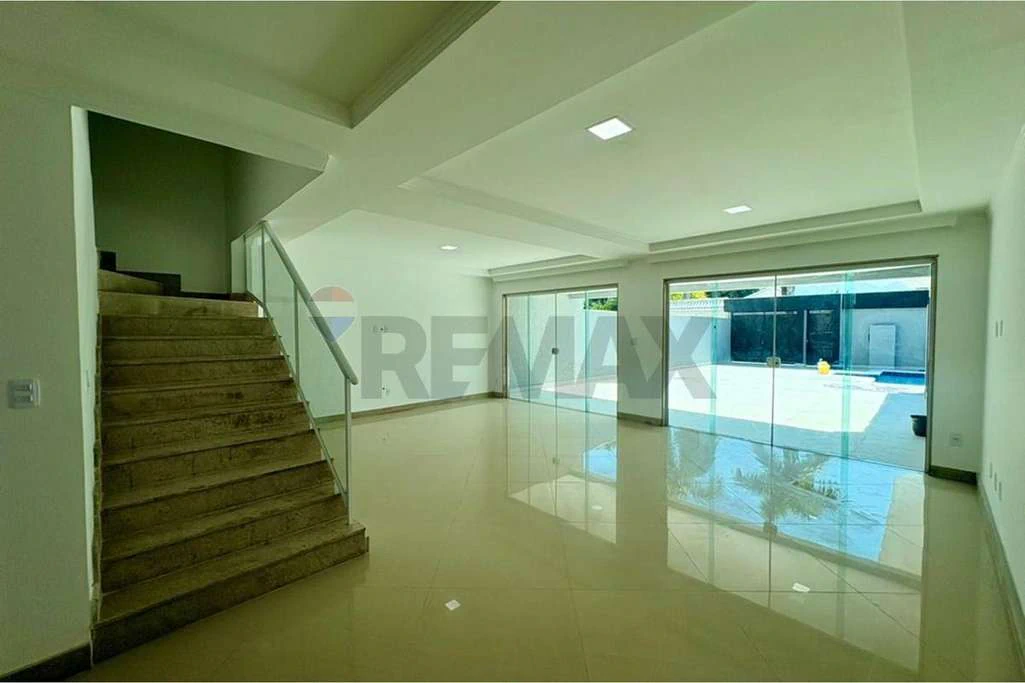 4-suite house with 305 m² and 3 parking spaces — photo 7