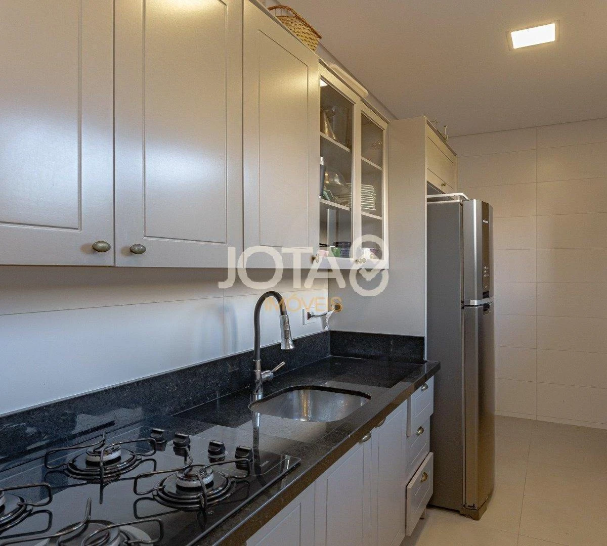 Мебльований будинок 283 м² з відкритою кухнею — photo 33