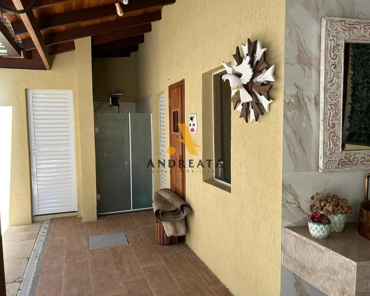 Unfurnished 6-bedroom house with 248 m² — photo 40