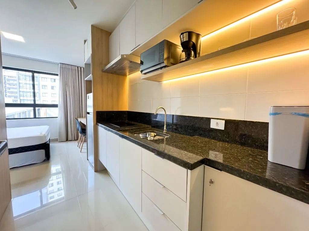 Меблированная студия с 1 спальней и 28 м² — photo 2