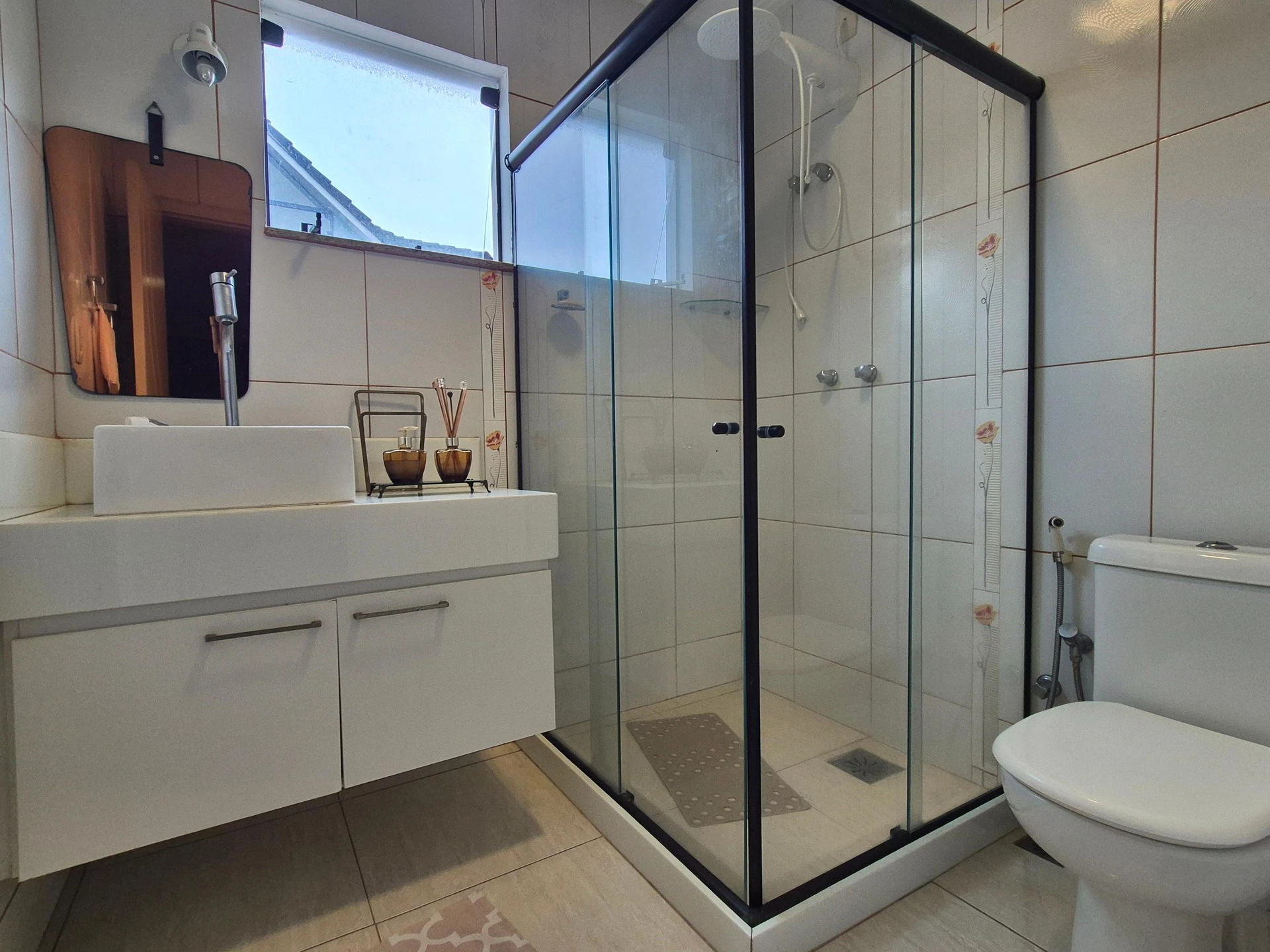 Jacuzzi in a 3-bedroom house, 400 m² — photo 55