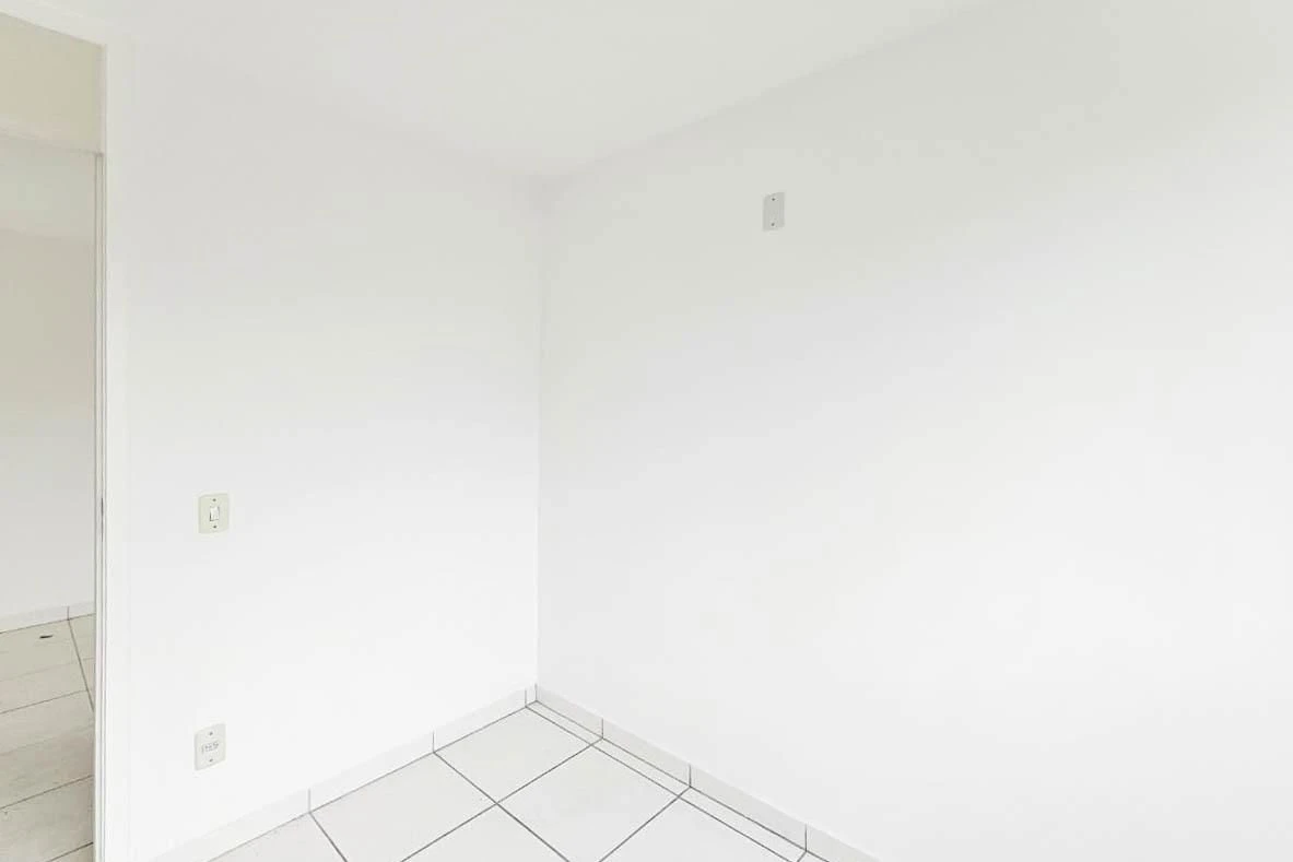 2-bedroom apartment in a building with a gym — photo 25