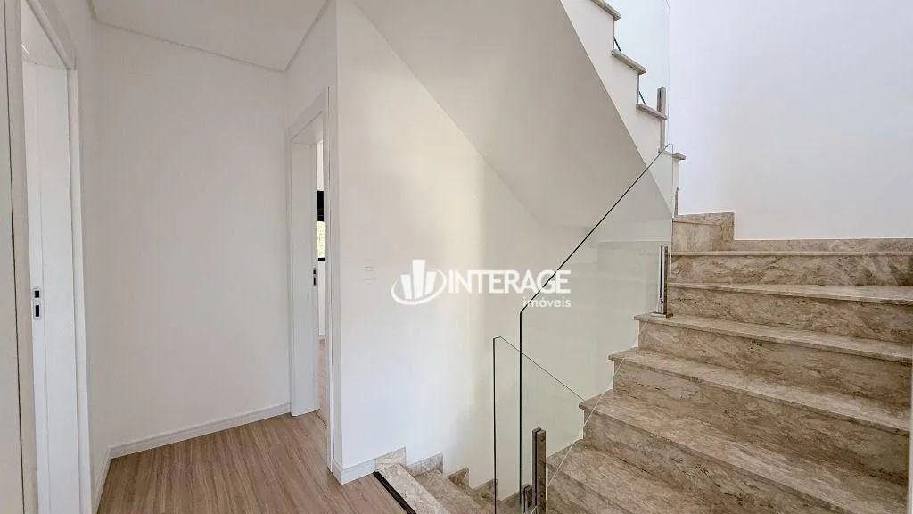 House with 3 bedrooms and 175 m², no parking — photo 19