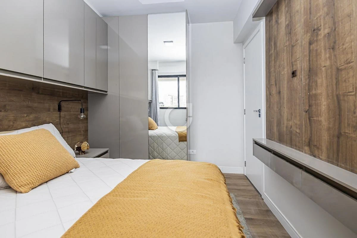 Apartment with 2 bedrooms and an open-plan kitchen — photo 17