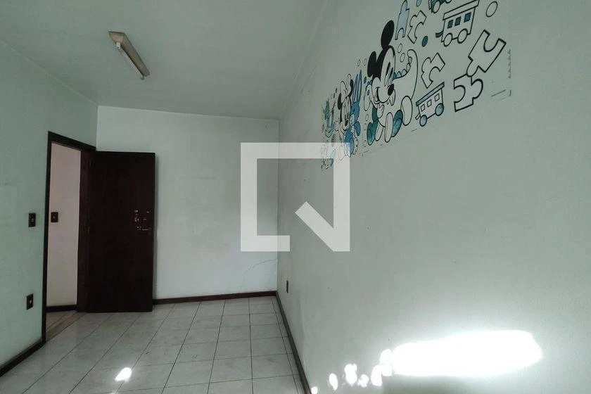 Casa de 4 quartos com jardim privativo e 257 m² — photo 40