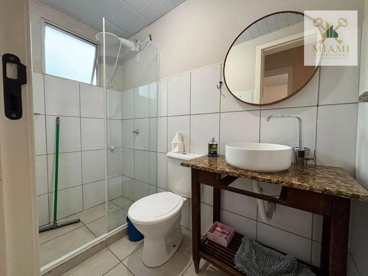 2-bedroom rental apartment with open-plan kitchen and parking — photo 11